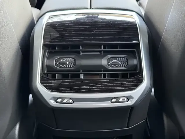 BMW 740