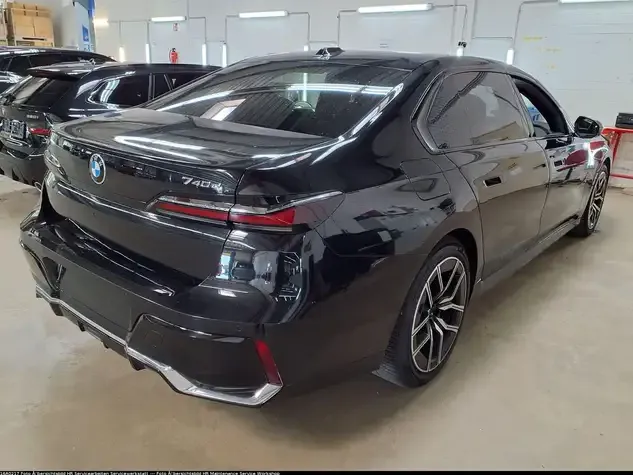 BMW 740