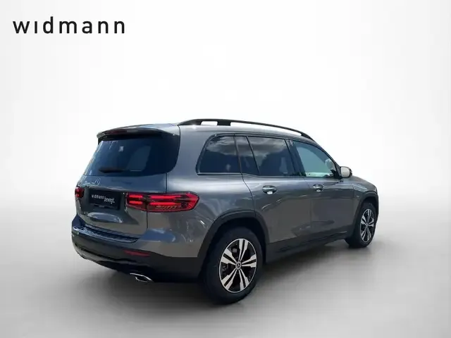 Mercedes-Benz GLB 200