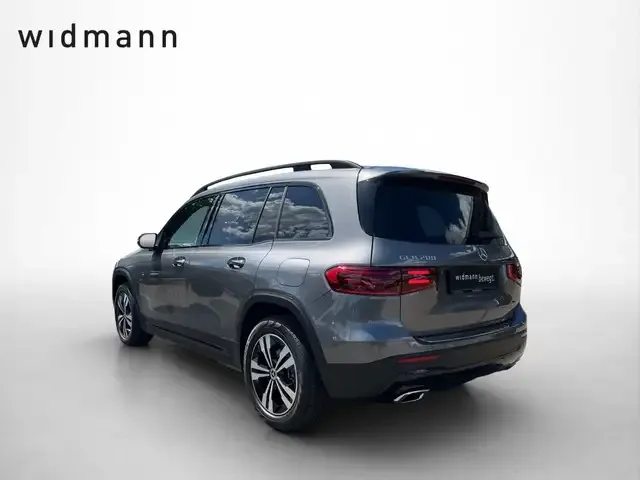 Mercedes-Benz GLB 200