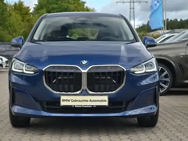 BMW 218