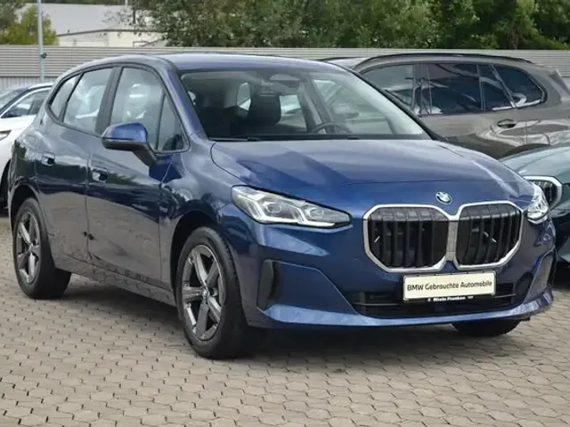 BMW 218