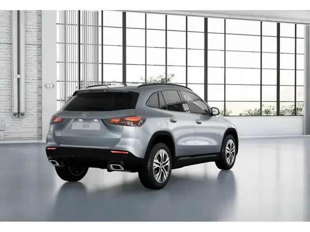 Mercedes-Benz GLA 200