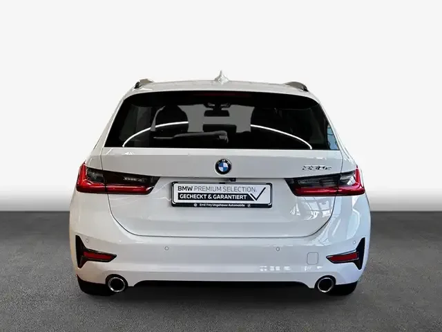 BMW 330