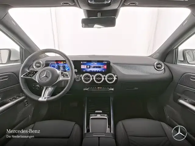 Mercedes-Benz EQA 300