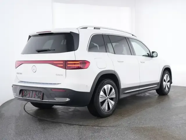 Mercedes-Benz EQB 300
