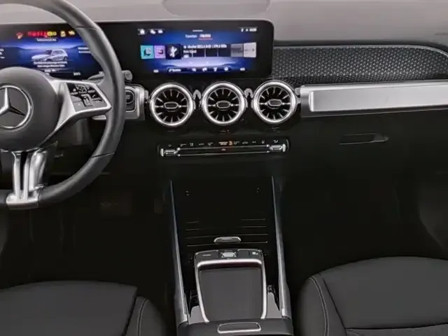 Mercedes-Benz EQB 300