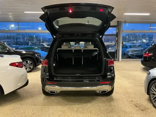 Mercedes-Benz GLB 200