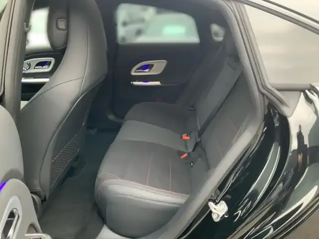 Mercedes-Benz CLA 350