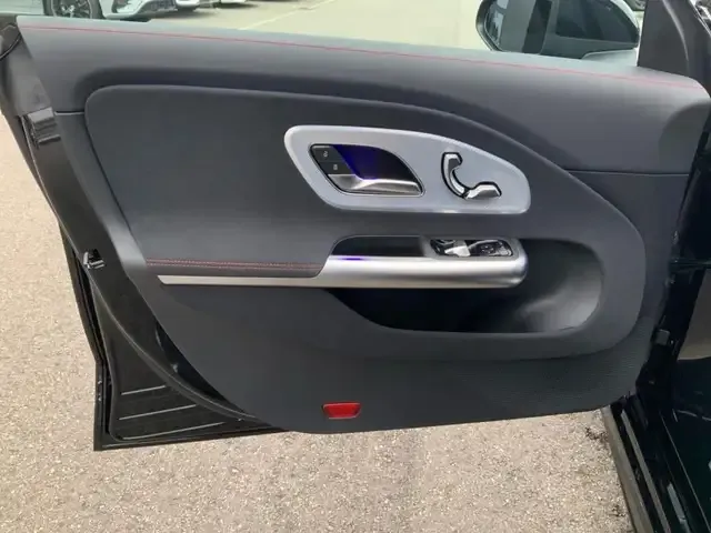 Mercedes-Benz CLA 350