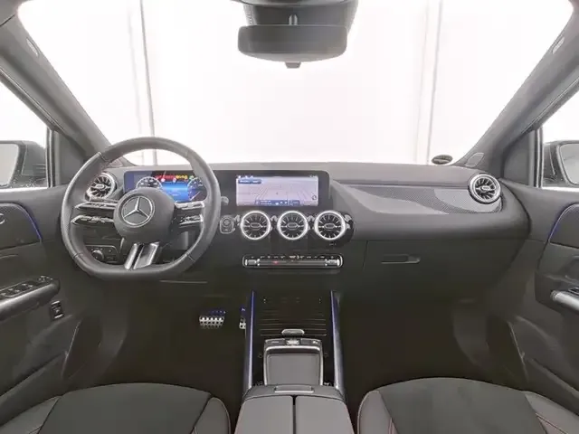 Mercedes-Benz B 220