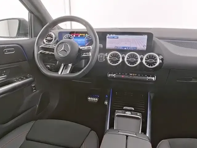 Mercedes-Benz B 220