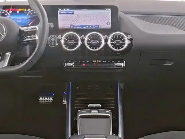 Mercedes-Benz B 220