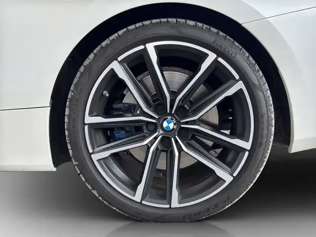 BMW 440