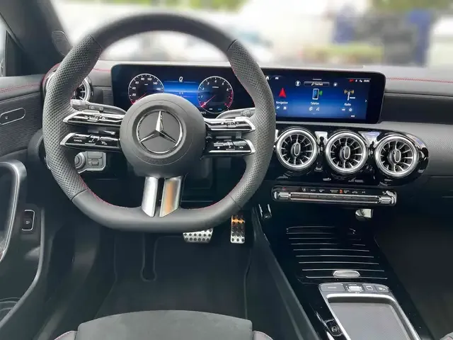 Mercedes-Benz CLA 180