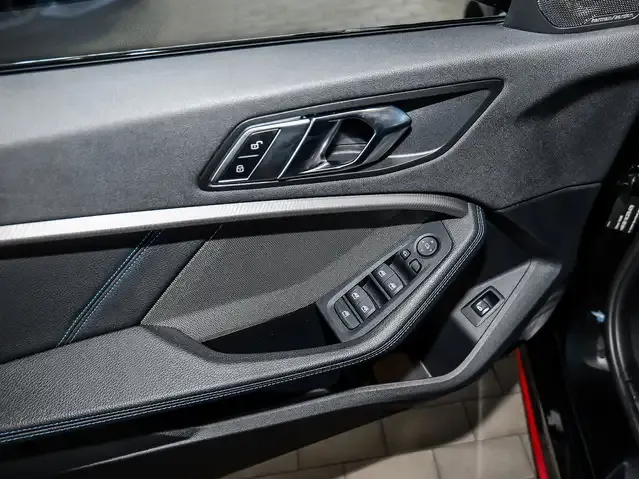 BMW 128