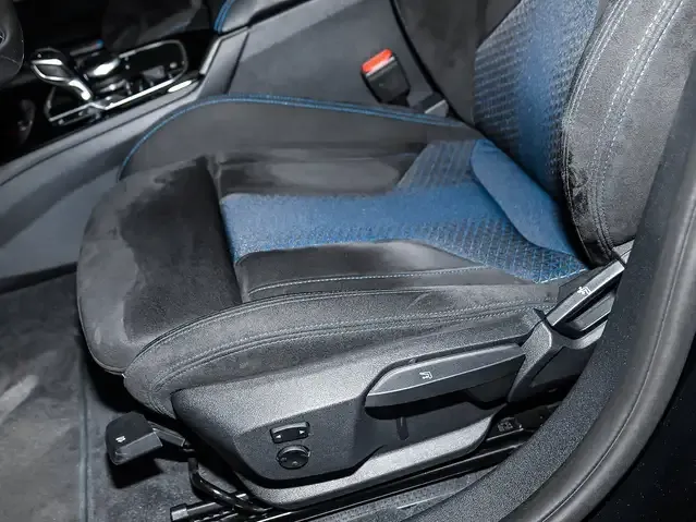 BMW 128