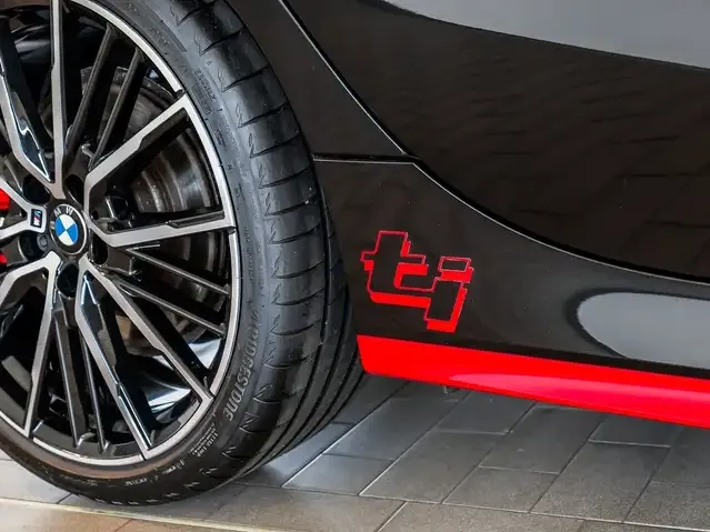 BMW 128