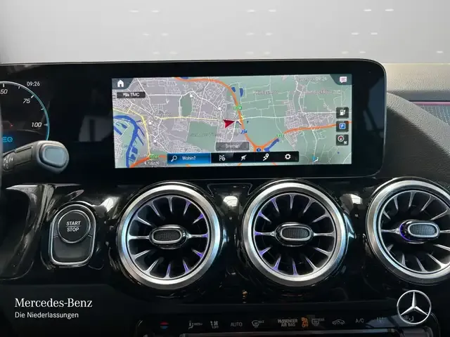 Mercedes-Benz EQA 300
