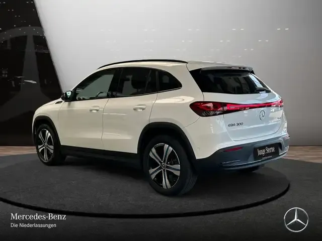 Mercedes-Benz EQA 300