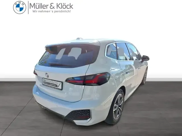 BMW 220