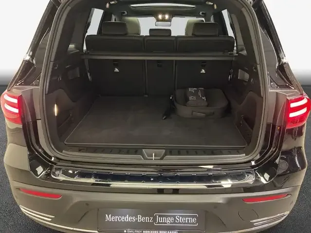 Mercedes-Benz EQB 300