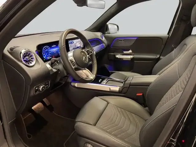 Mercedes-Benz EQB 300