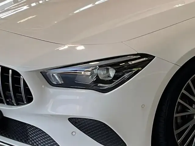 Mercedes-Benz CLA 200