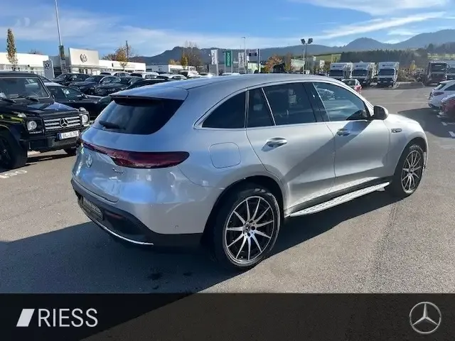Mercedes-Benz EQC 400