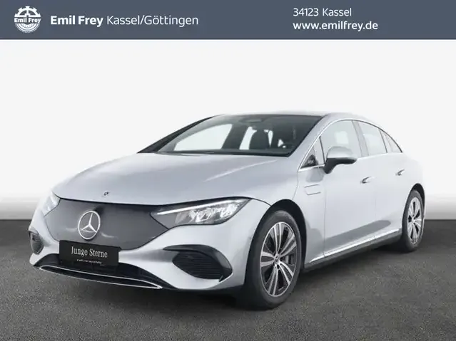 Mercedes-Benz EQE 300