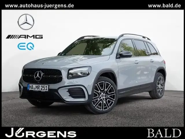 Mercedes-Benz GLB 220