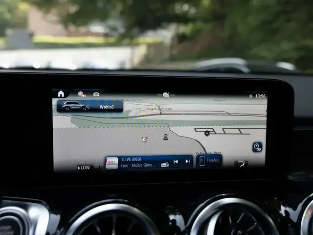 Mercedes-Benz GLB 220