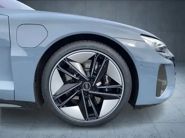 Audi RS e-tron GT