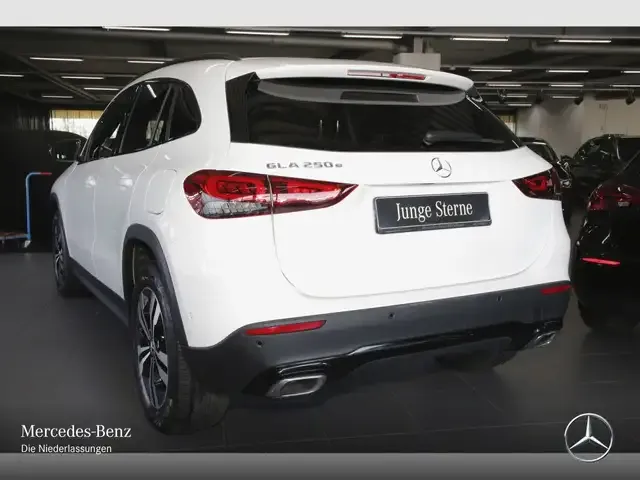 Mercedes-Benz GLA 250