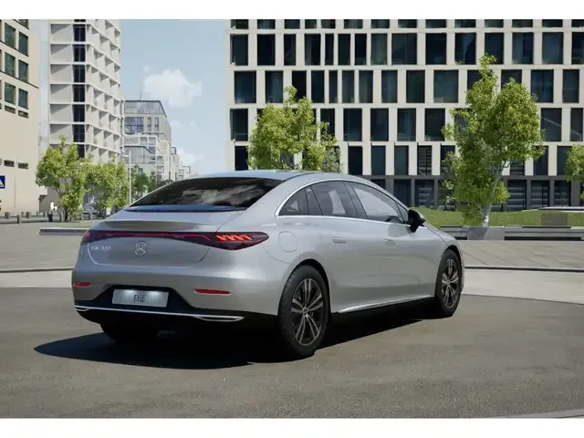 Mercedes-Benz EQE 300