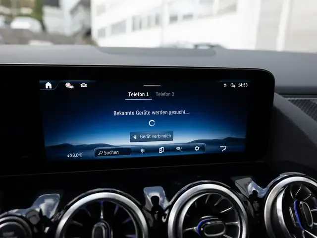 Mercedes-Benz GLA 220