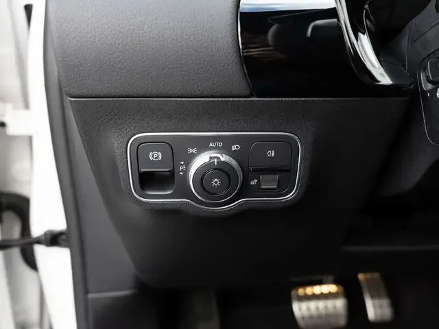 Mercedes-Benz GLA 220