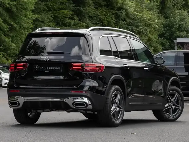 Mercedes-Benz GLB 200