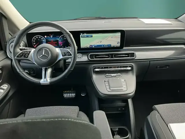 Mercedes-Benz V 250