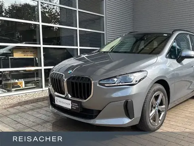 BMW 220