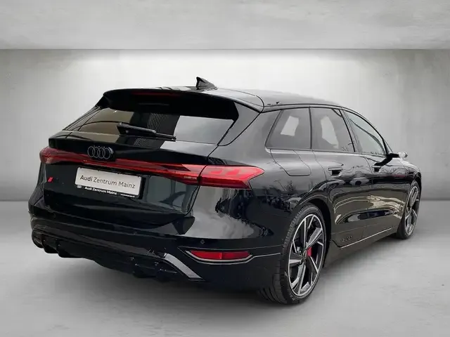Audi S6 e-tron