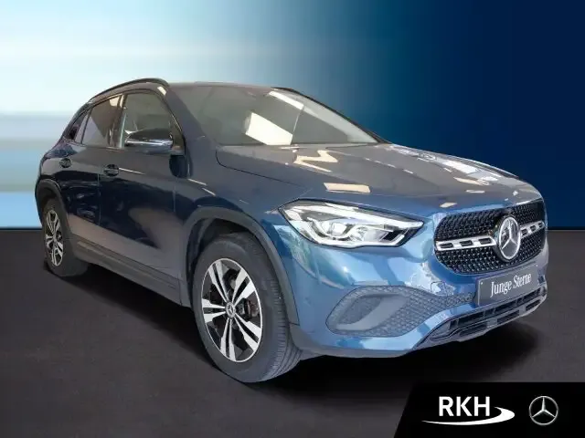 Mercedes-Benz GLA 250