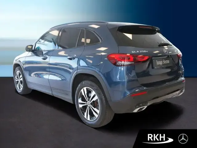 Mercedes-Benz GLA 250