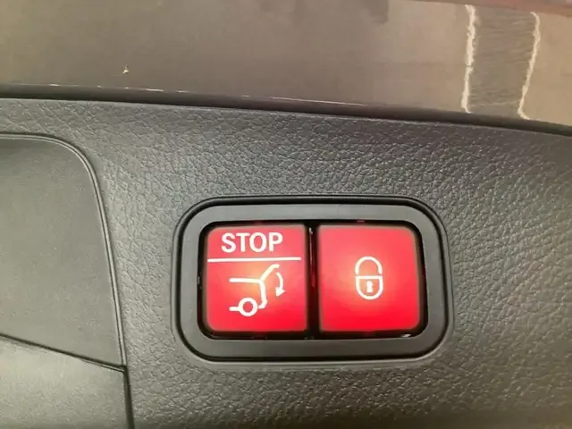 Mercedes-Benz GLA 220