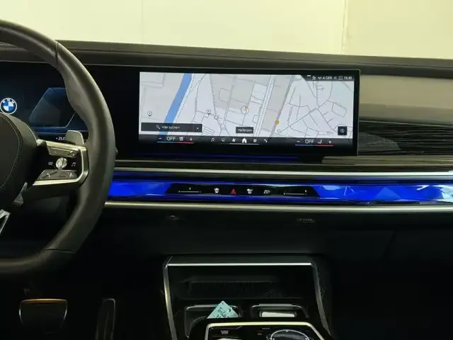 BMW 740