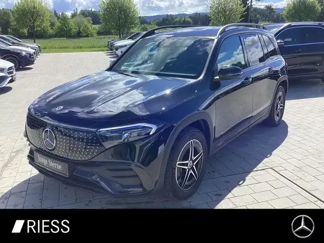 Mercedes-Benz EQB 300