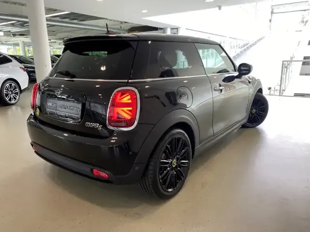 MINI Cooper SE
