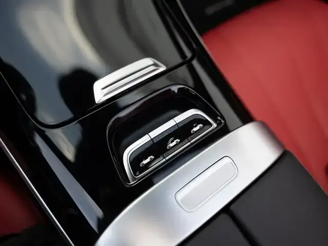 Mercedes-Benz CLE 200