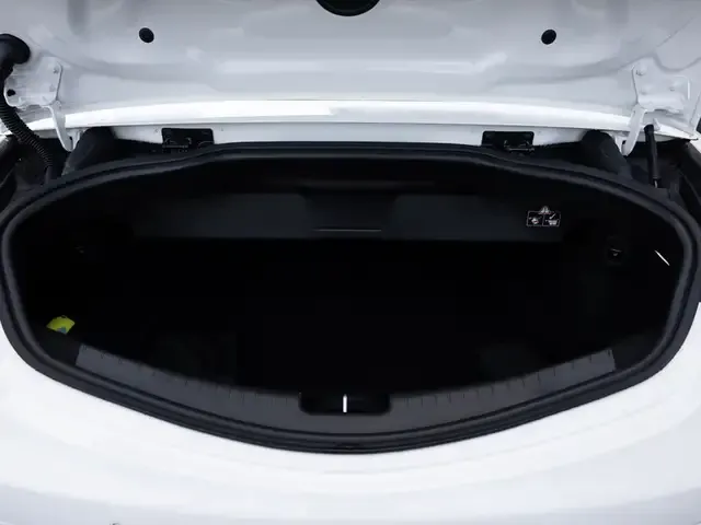 Mercedes-Benz CLE 200