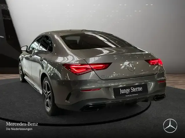 Mercedes-Benz CLA 250